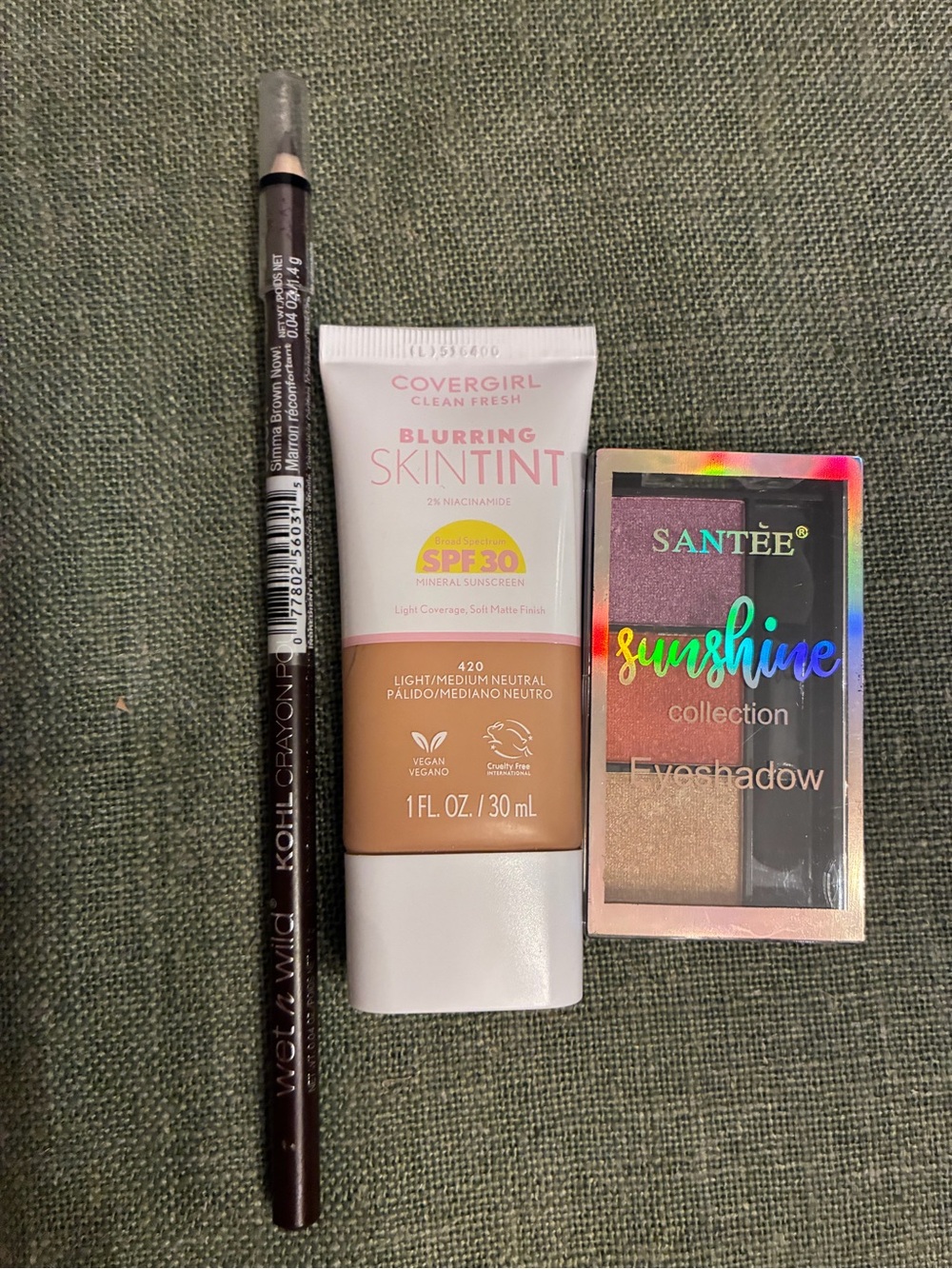 3-Piece Makeup Bundle CoverGirl Skin Tint Wet n Wild Lip Liner Santee Eyeshadow